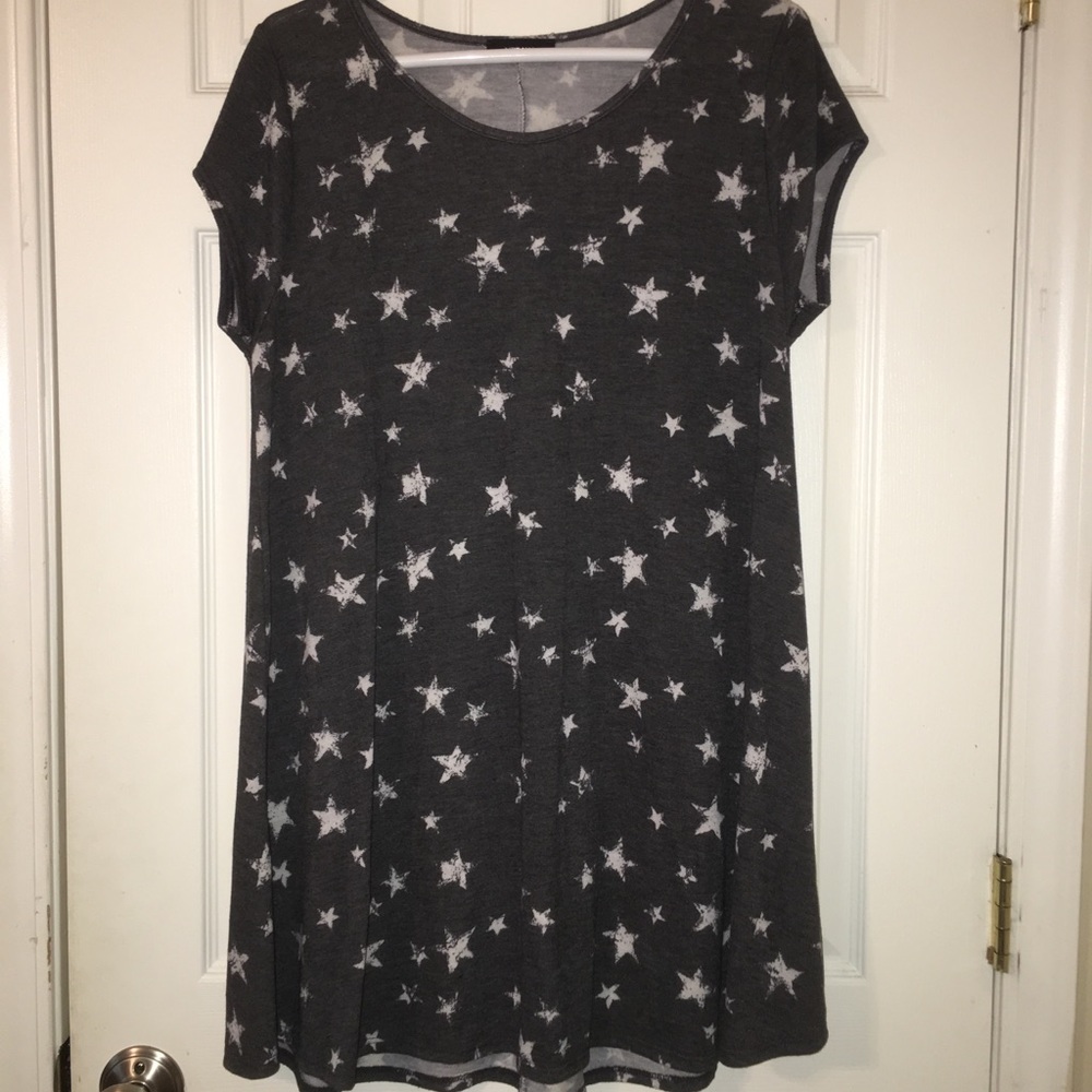 Stars pattern grey t-shirt style dress